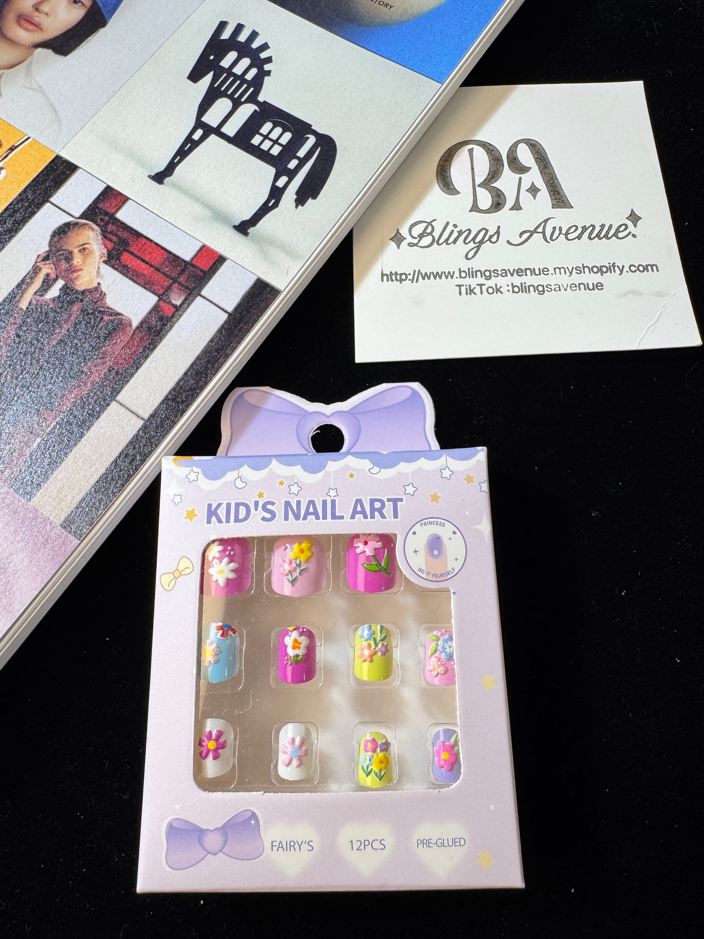 Children's 3D little press-on nails pre-glued