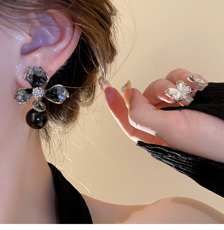 Black Crystal Flowers Stud Earrings