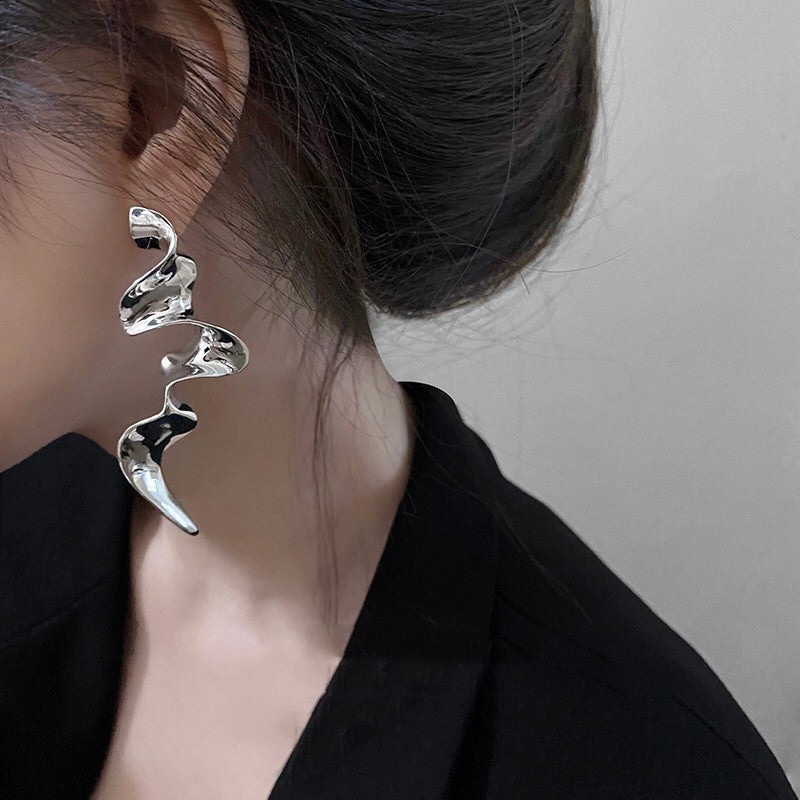 Exaggerated Twisted Drop Earrings