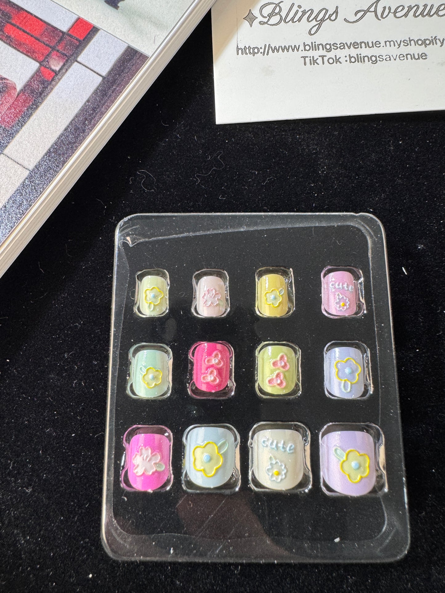 Children's 3D little press-on nails pre-glued