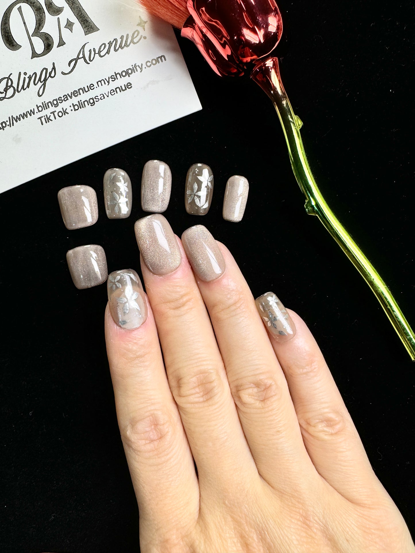 Five-petal flower press-on nails Customization Pre-order