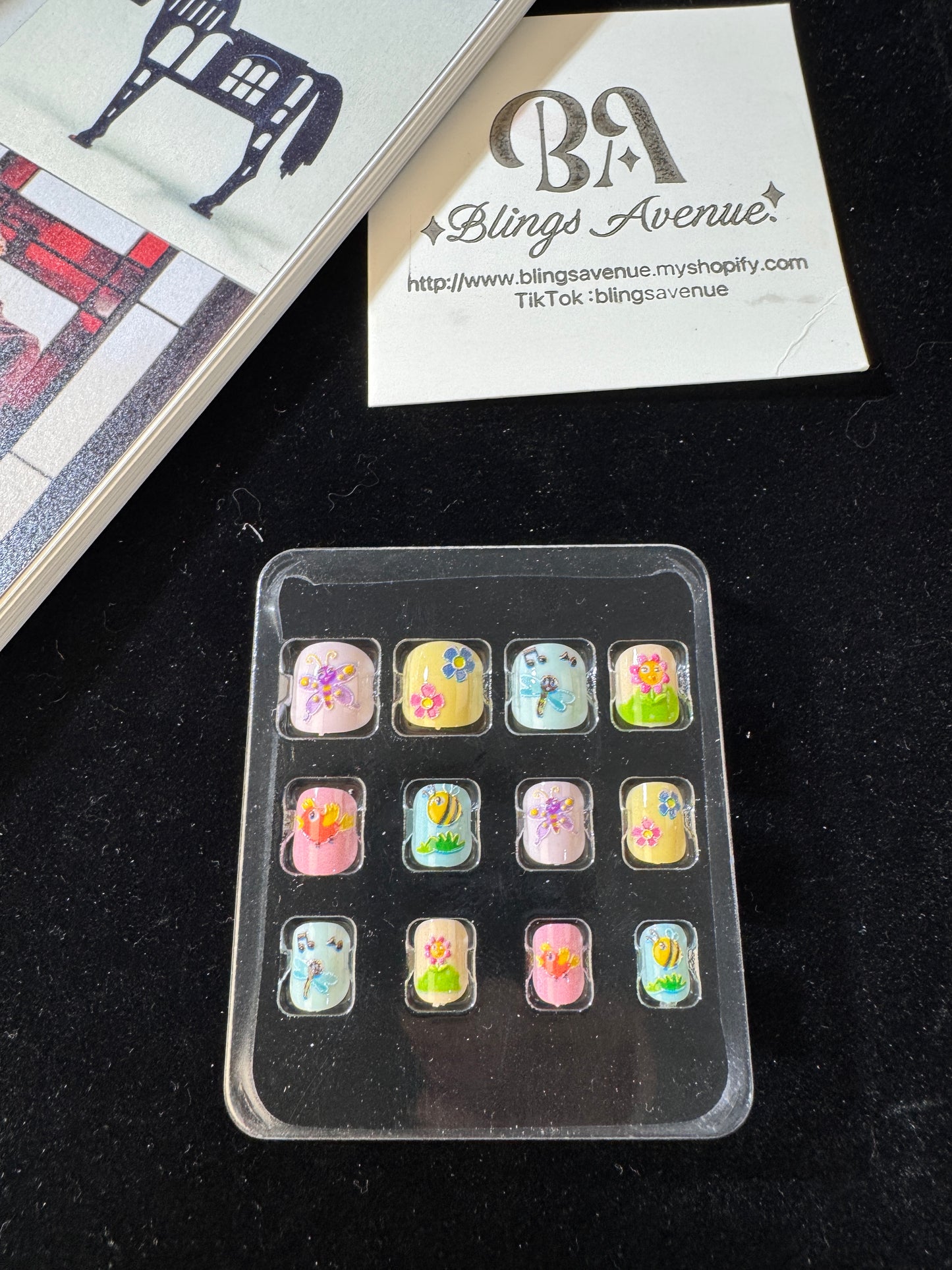 Children's 3D little press-on nails pre-glued