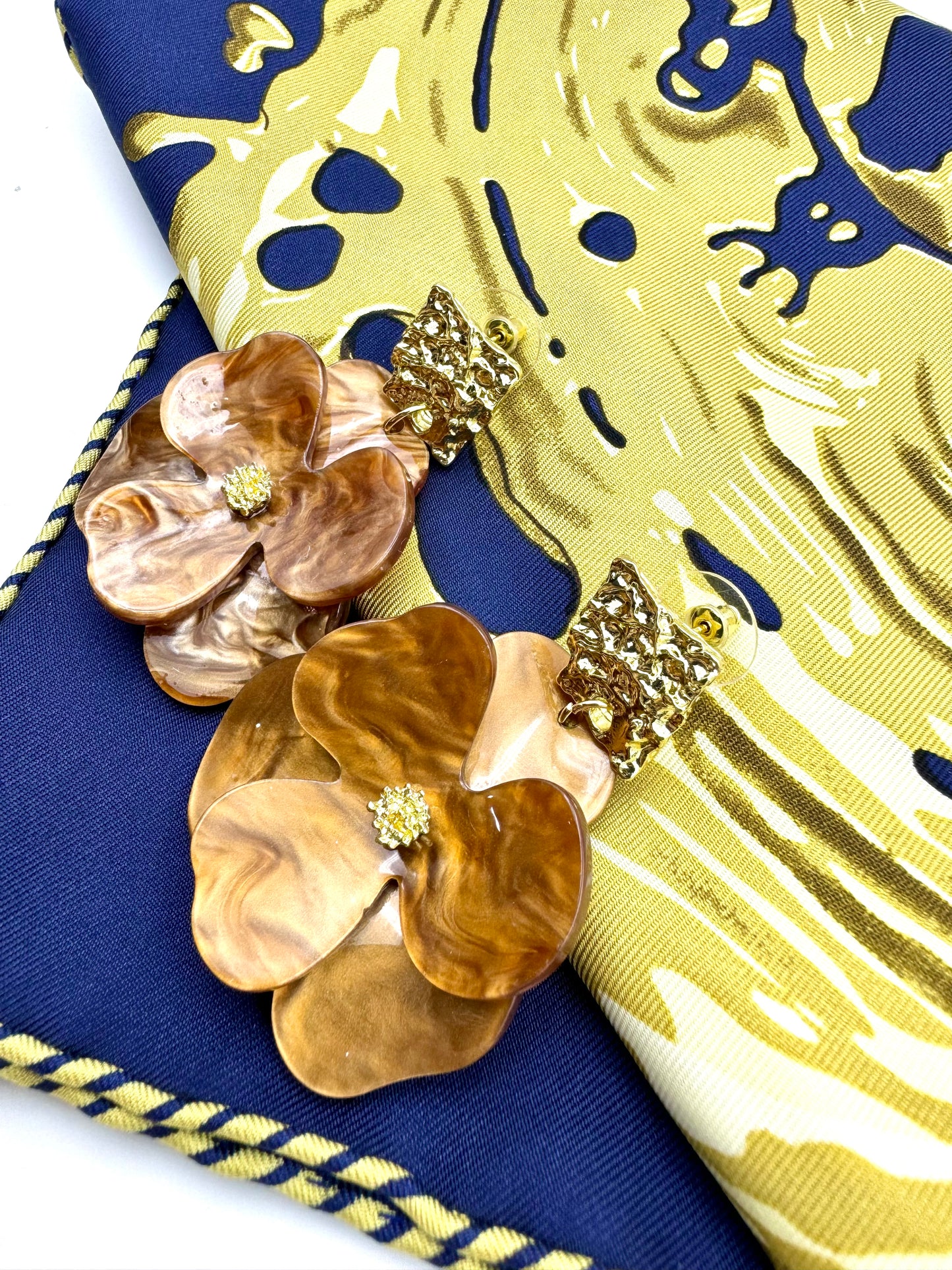Vintage Gardenia Flowers Drop Earrings