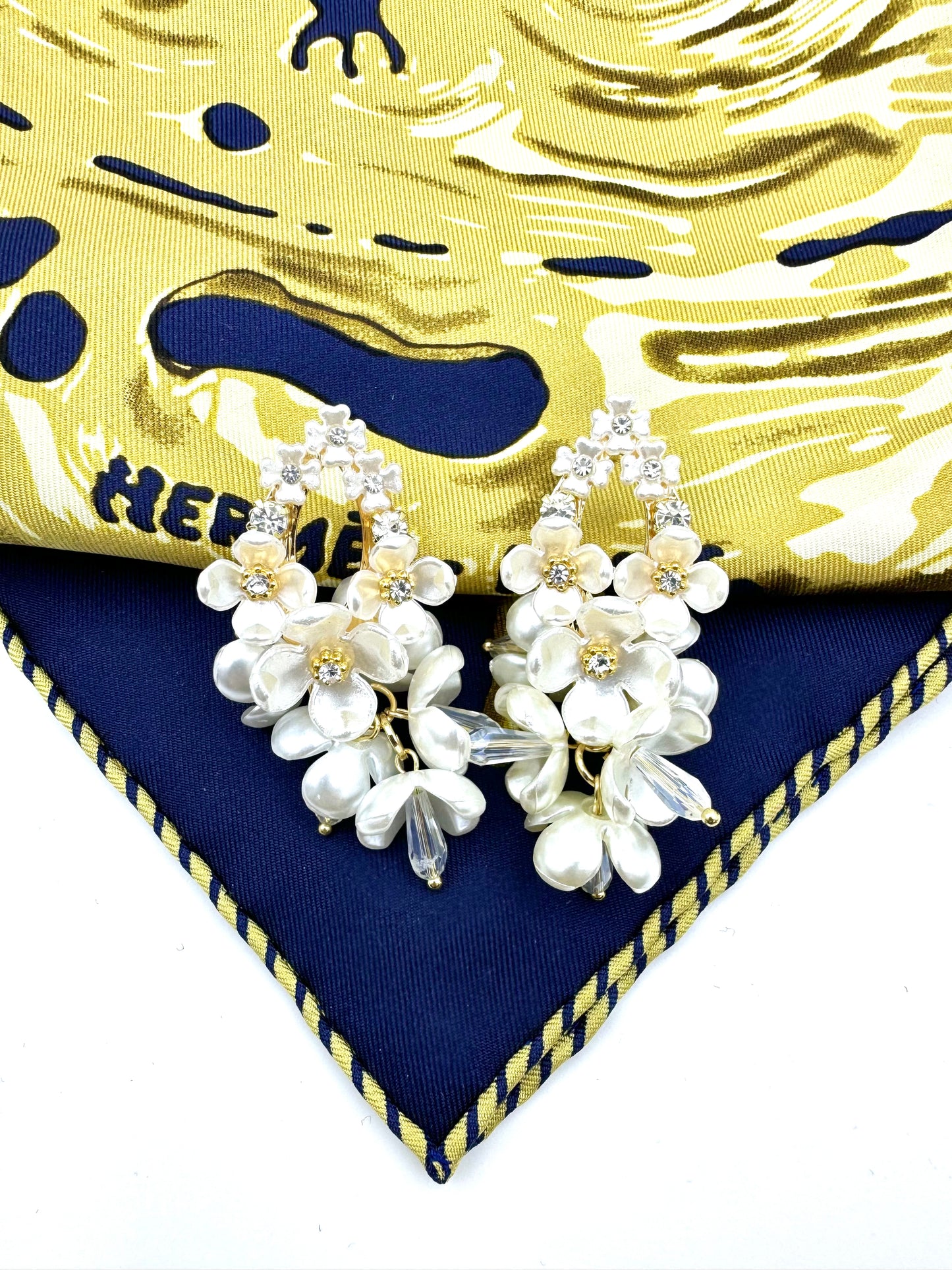 Diamond Acrylic Flower Drop Earrings