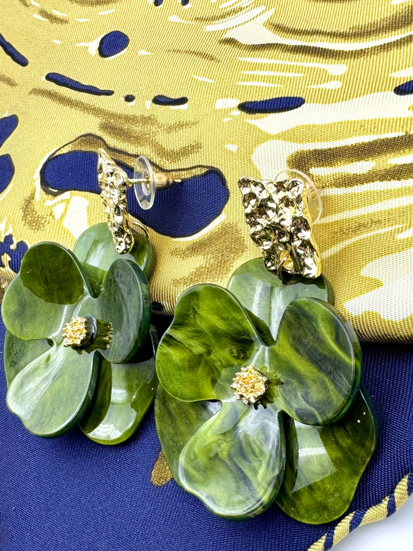 Vintage Gardenia Flowers Drop Earrings