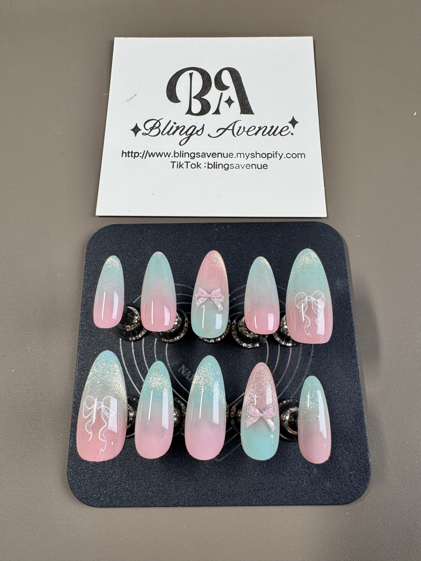 Minty Blush Customization