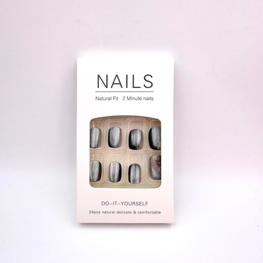 Black gradient crystal cat's eye press-on short nails 24pcs