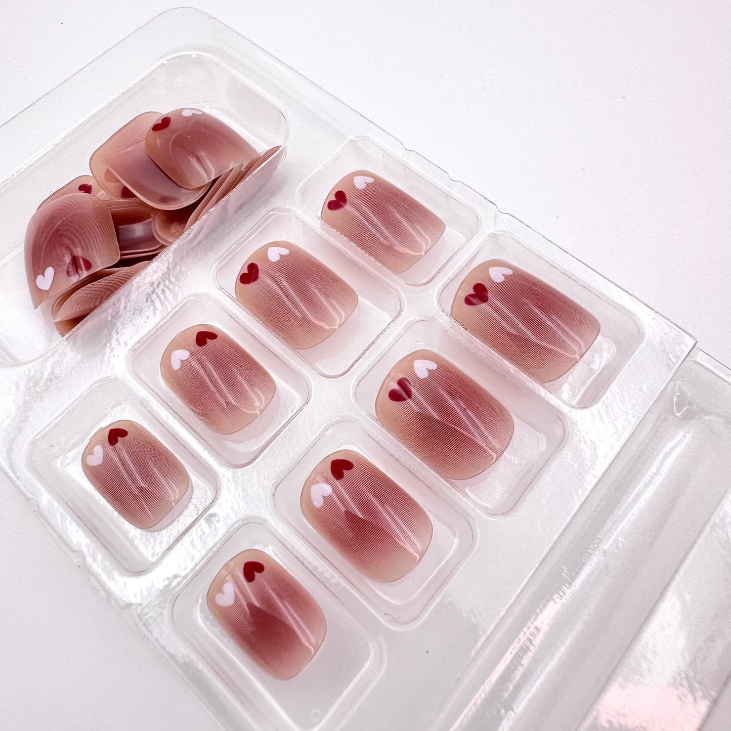 Sweet hearts girl blush press-on short nails 24pcs