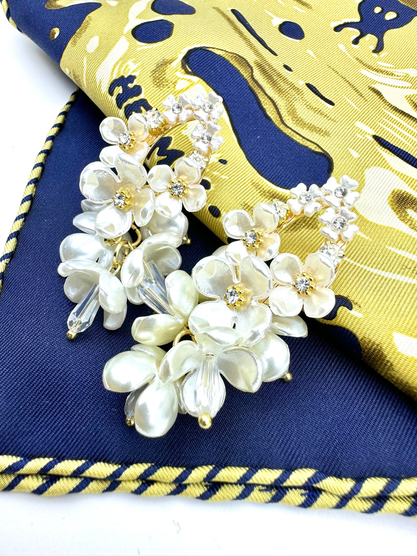 Diamond Acrylic Flower Drop Earrings
