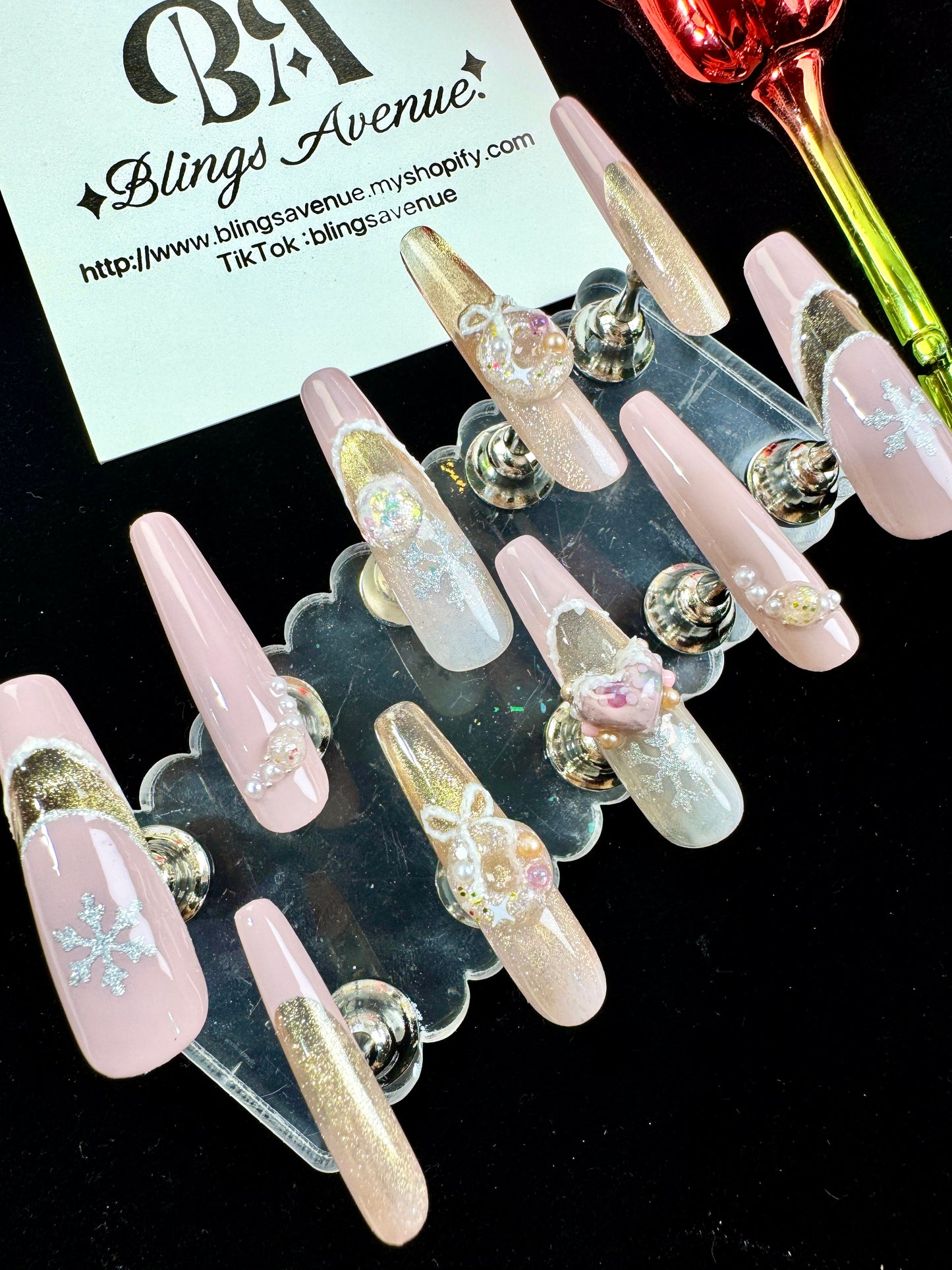 Pink Christmas Press-on Nails Customized Pre-order