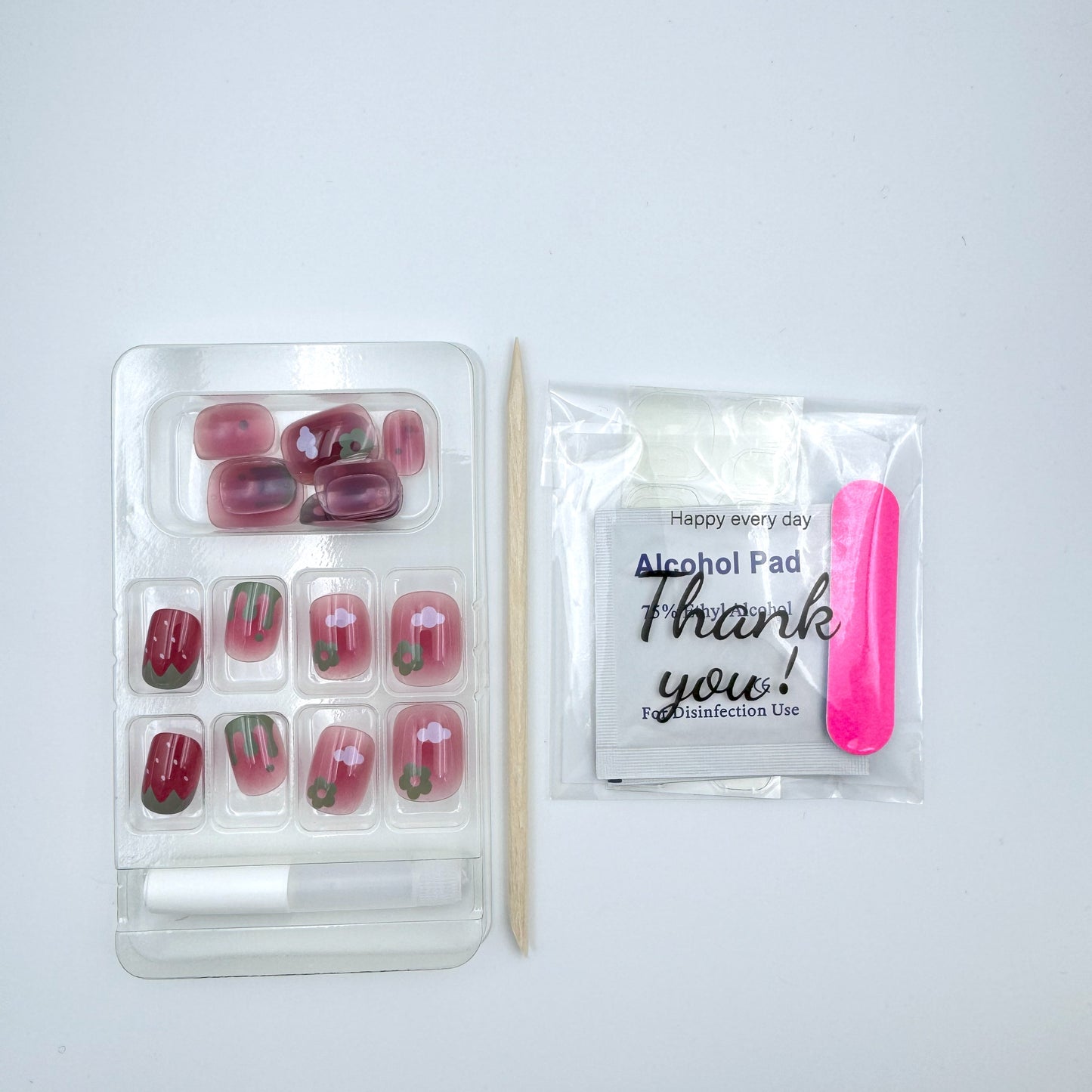 Dopamine strawberry press-on short nails 24pcs