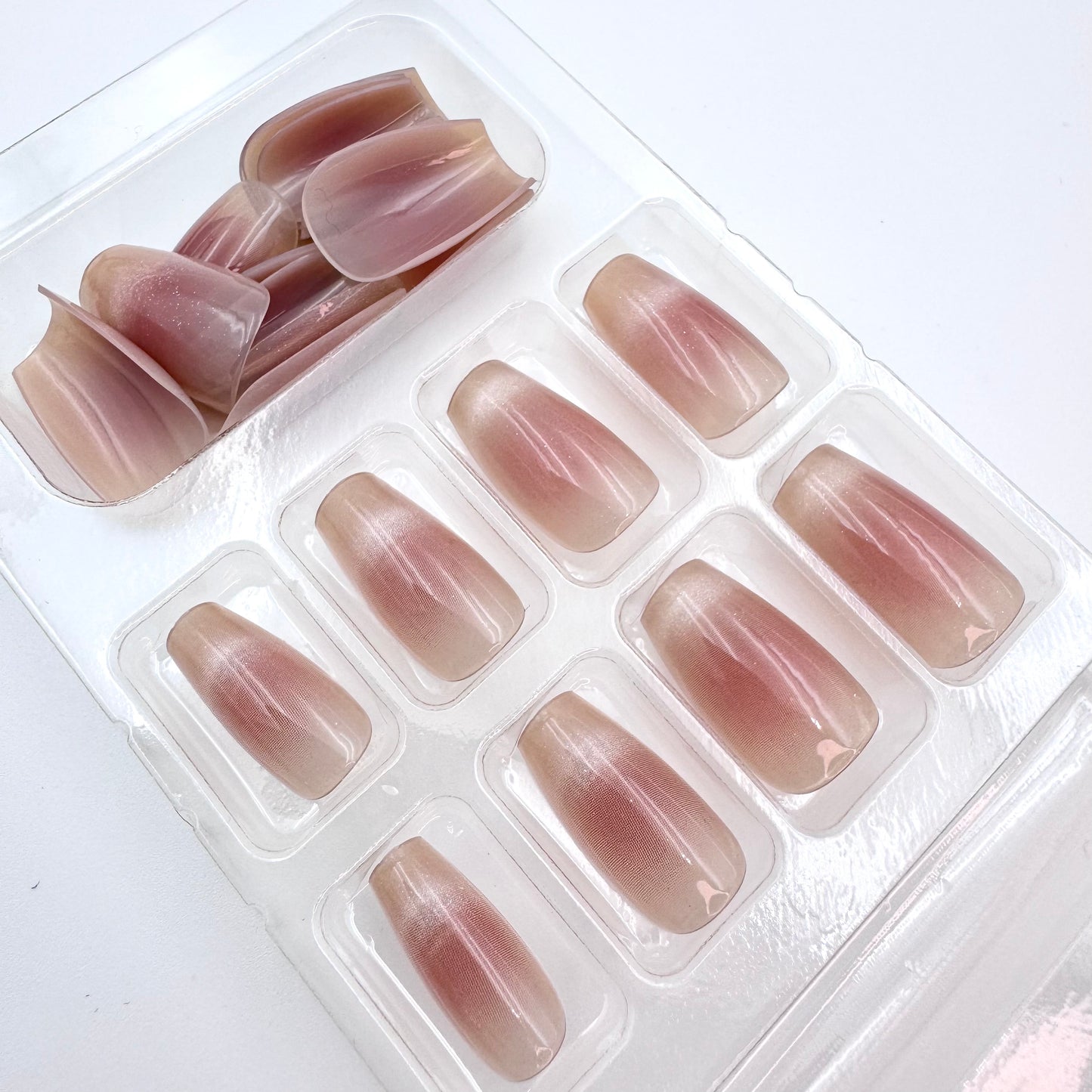 Two-tone cat's eye and crystal cat's eye press-on nails 24pcs （long/short）