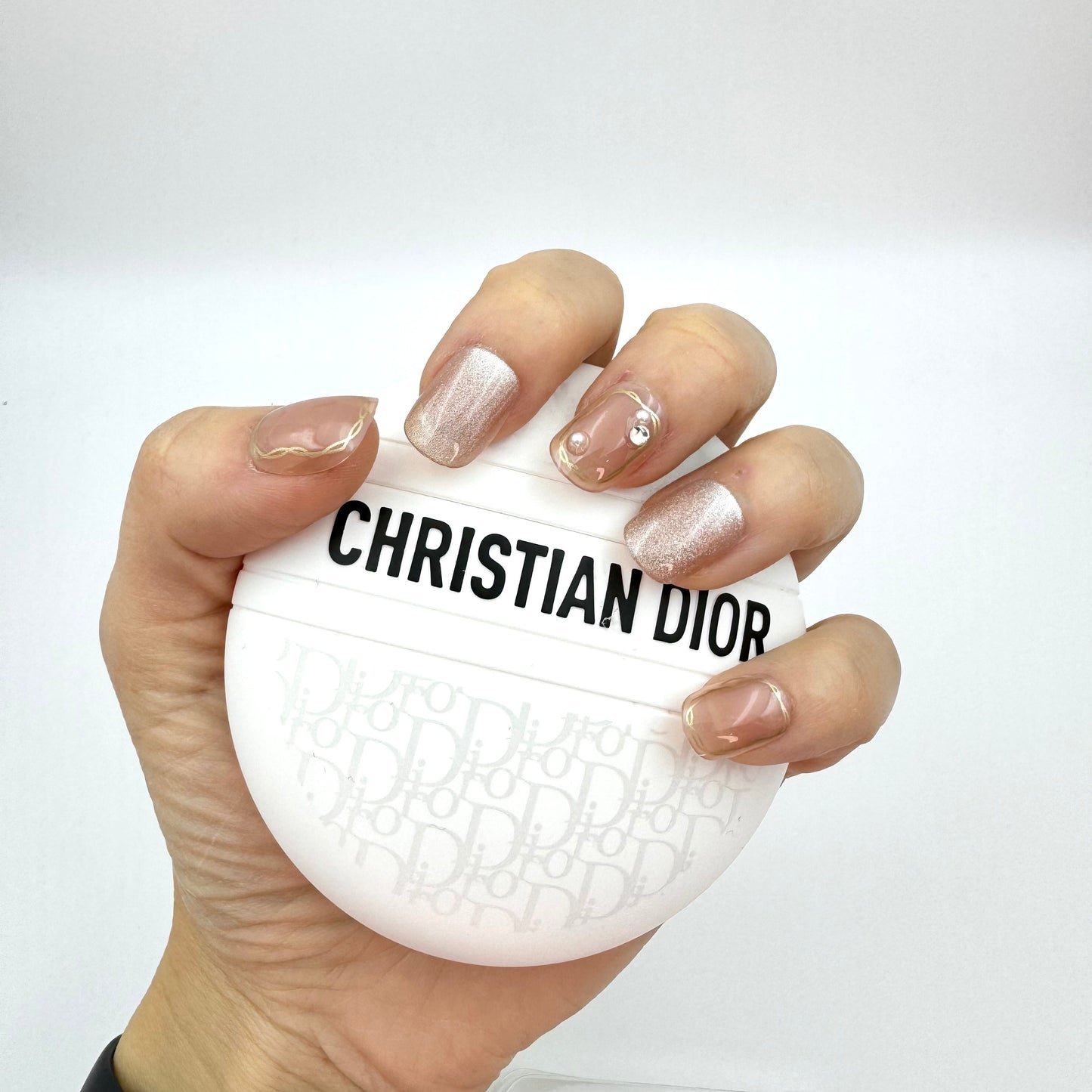 Skin color cat eye press-on short nails 24pcs