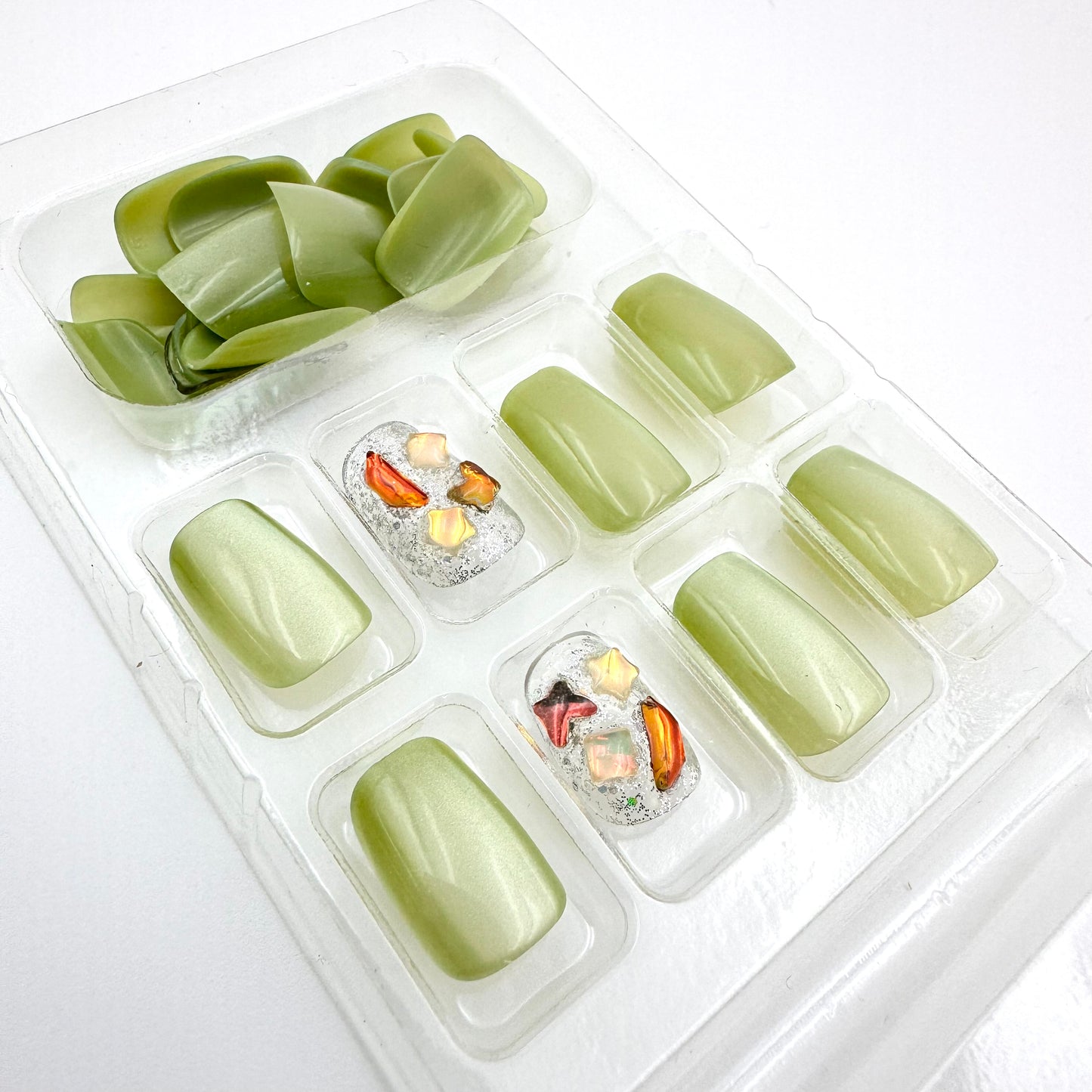 Milky green with diamonds press-on short nails 24pcs