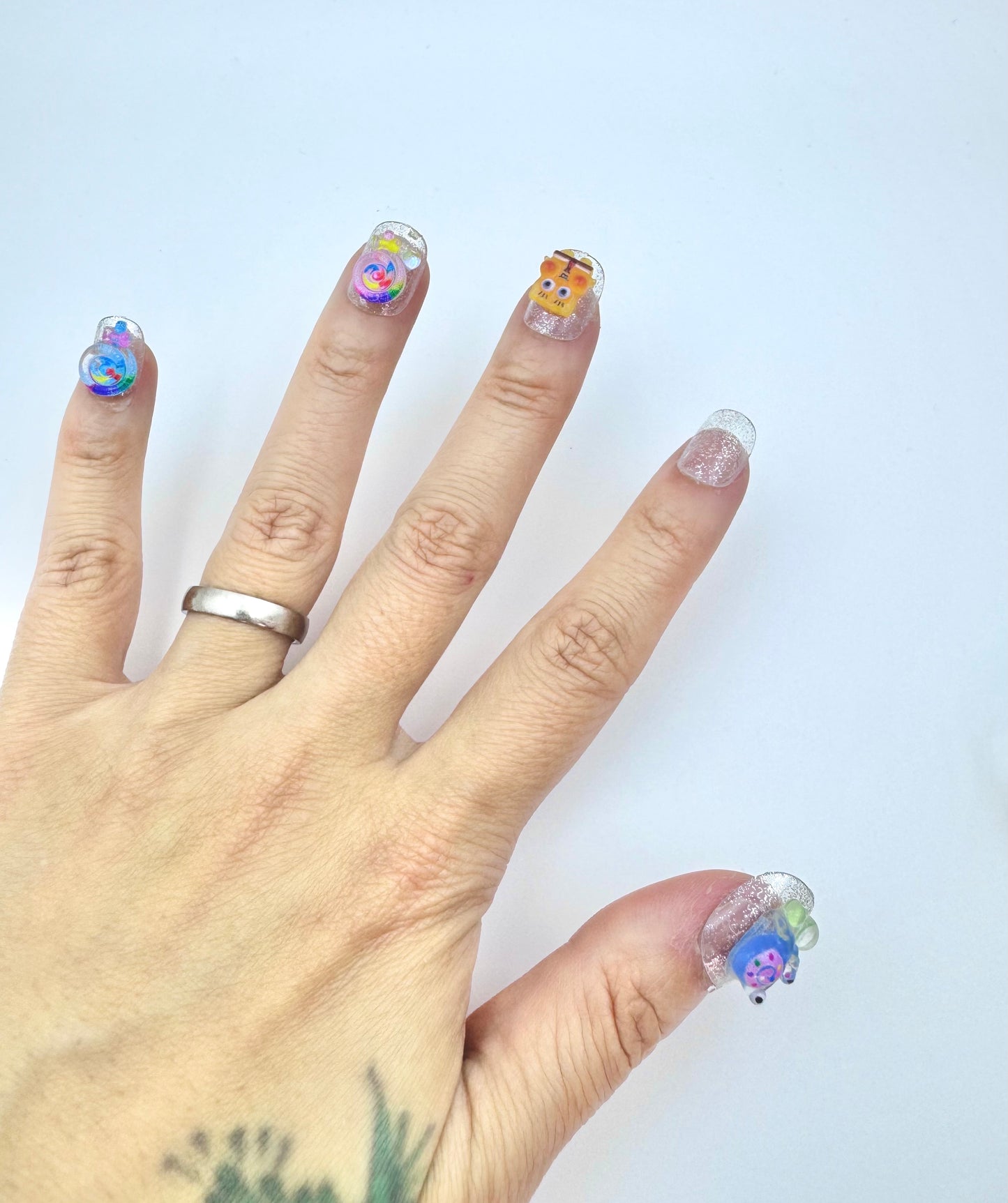 Cute anime cartoon SpongeBob press-on nails 24pcs