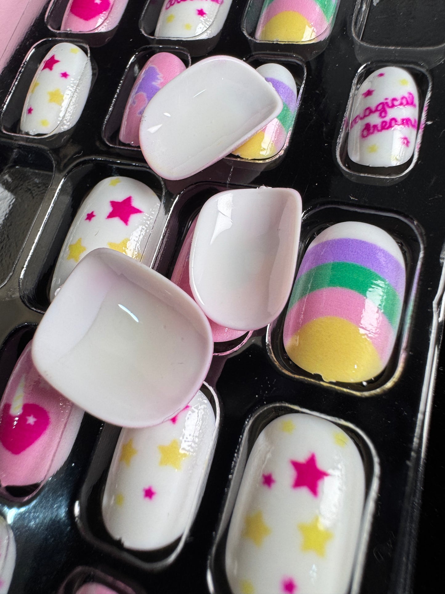Teens Cartoon Press-on Nails 24-piece with Adhesive Backing