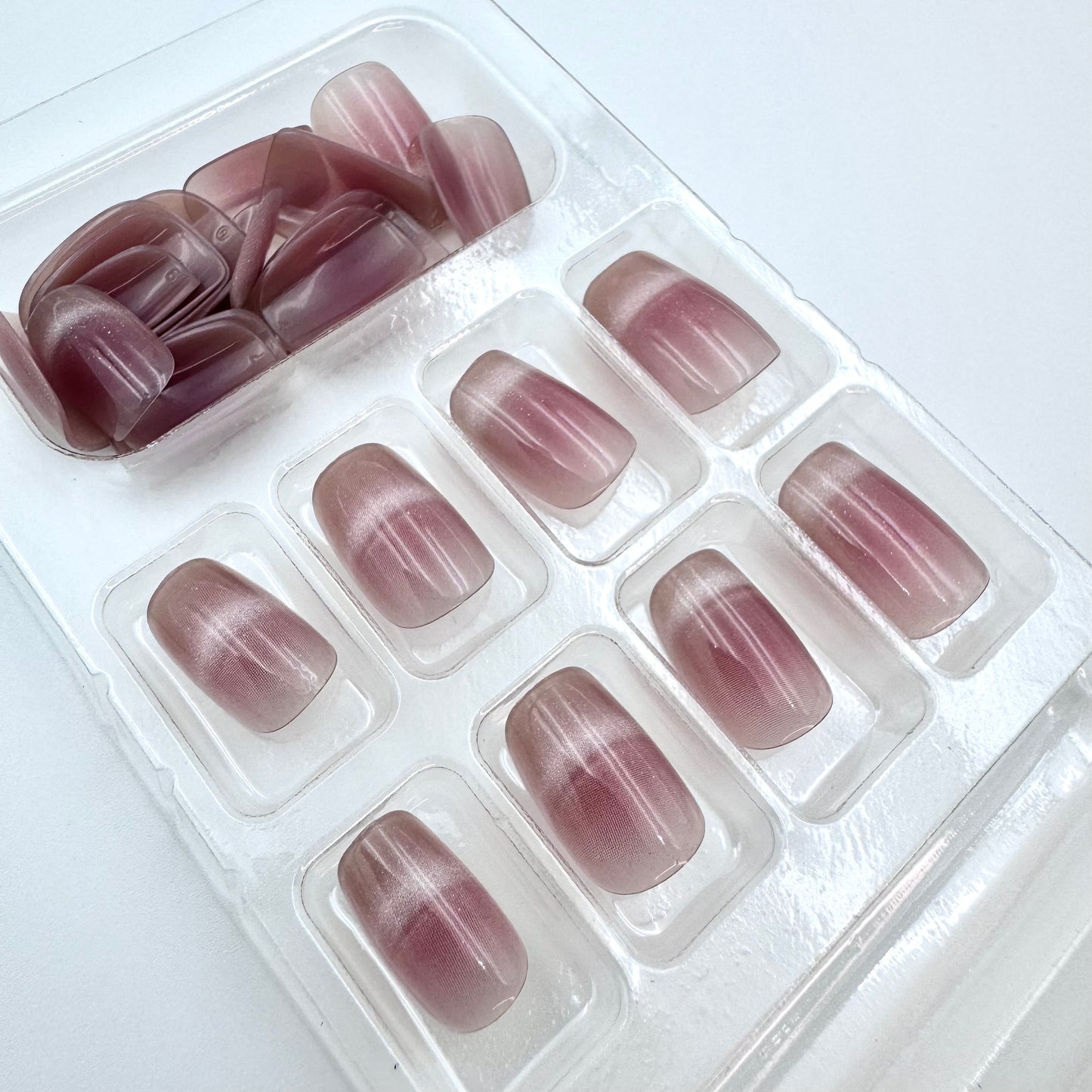 Two-tone cat's eye and crystal cat's eye press-on nails 24pcs （long/short）