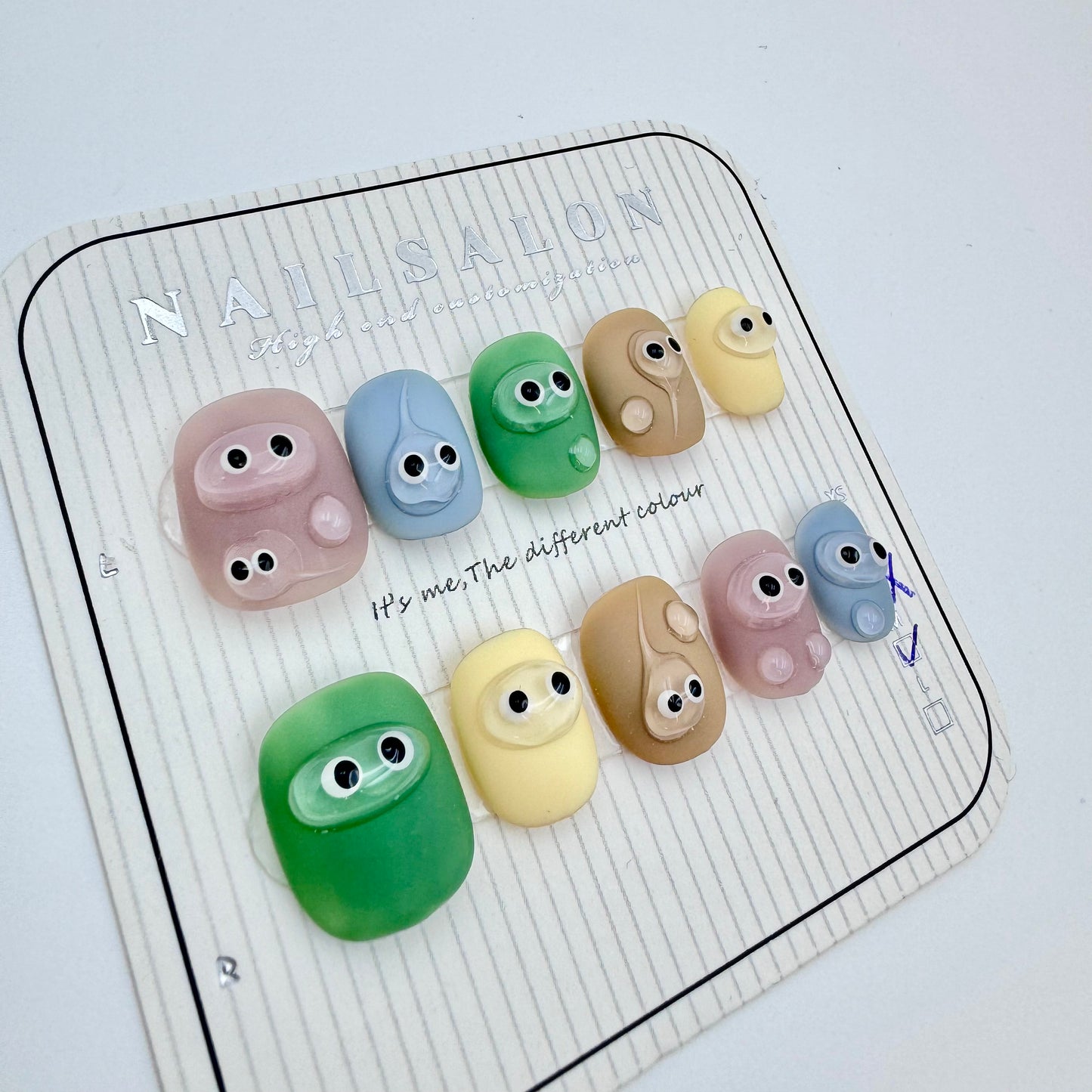 Cute eyes solid color press-on nails (Size Selection)