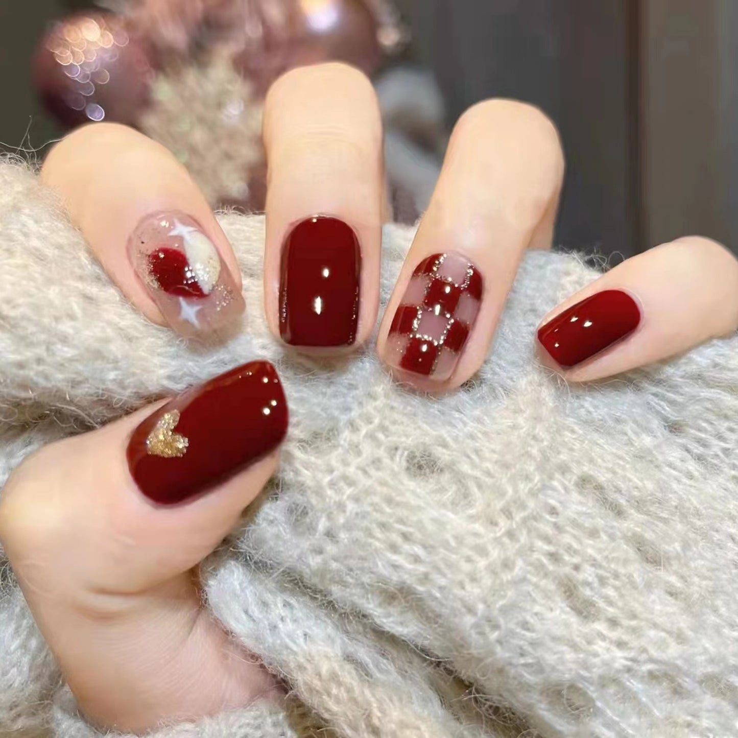 Burgundy checkerboard press-on short nails 24pcs
