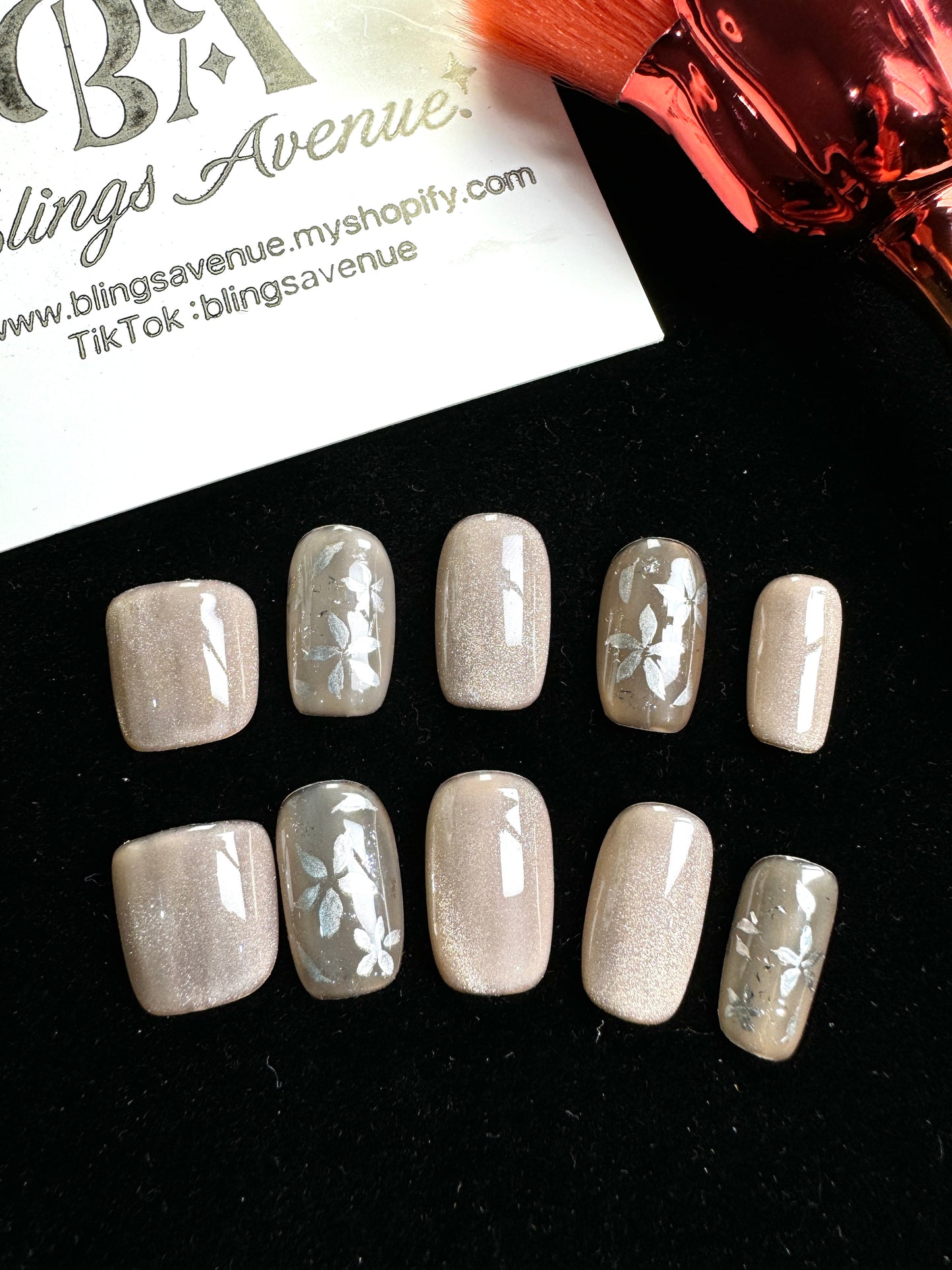 Five-petal flower press-on nails Customization Pre-order