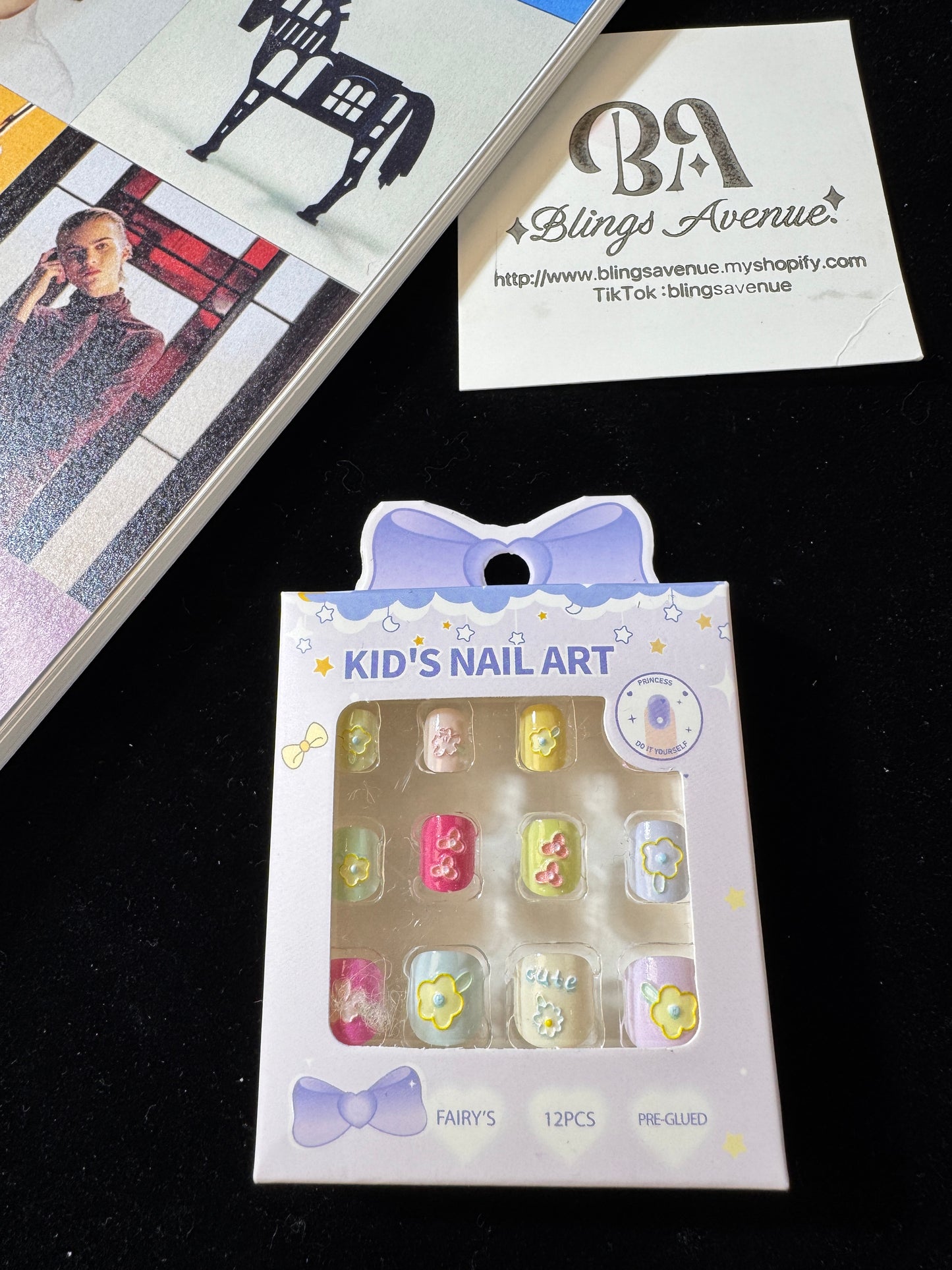 Children's 3D little press-on nails pre-glued