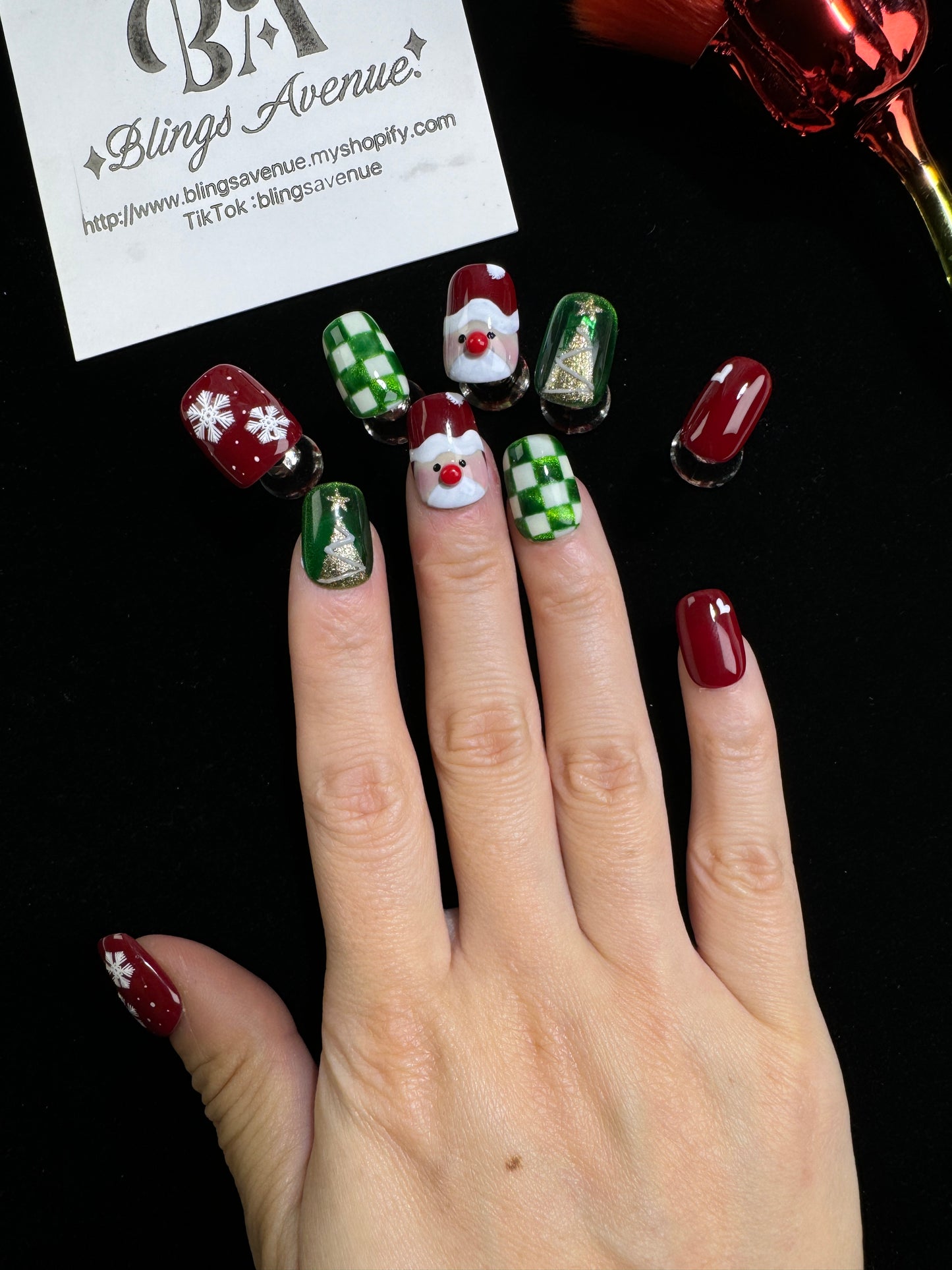 Senta in Winter Press-on Nails Customized Pre-order