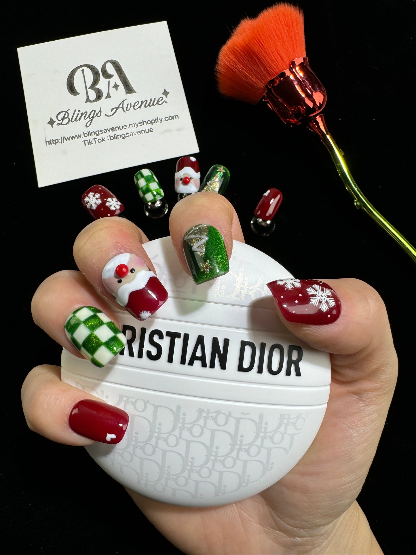 Senta in Winter Press-on Nails Customized Pre-order