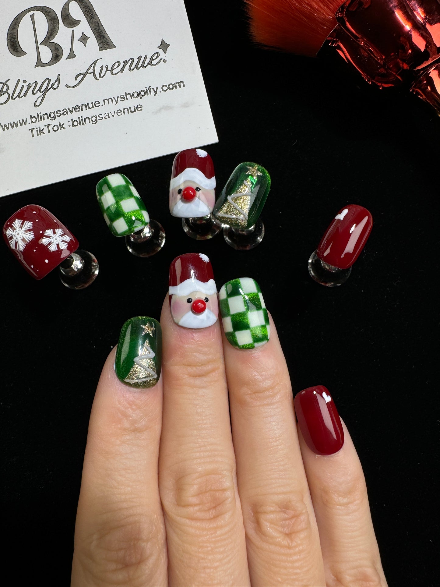 Senta in Winter Press-on Nails Customized Pre-order