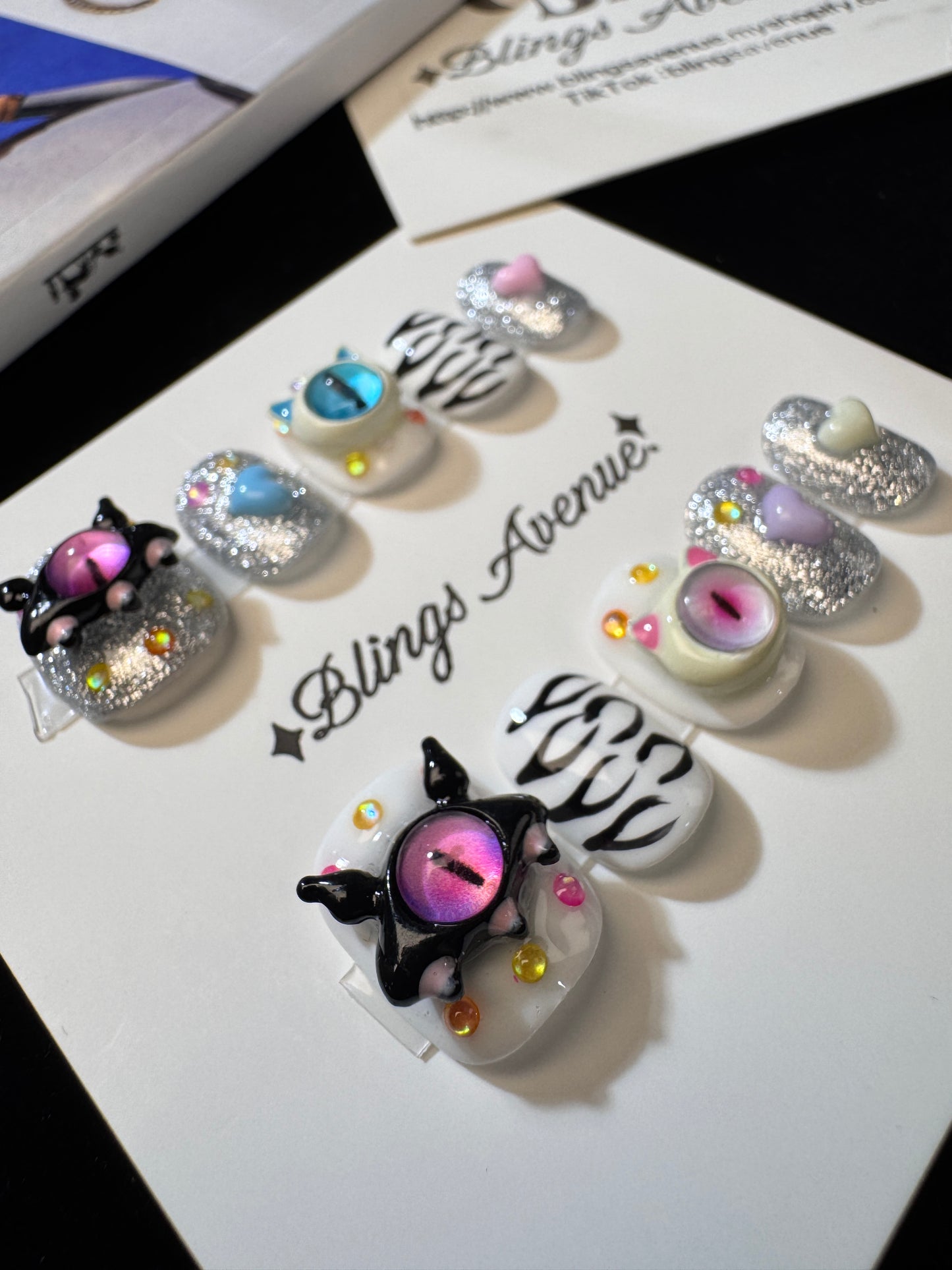 Little monster little devil short cute devil eyes press-on nails(Size Selection )